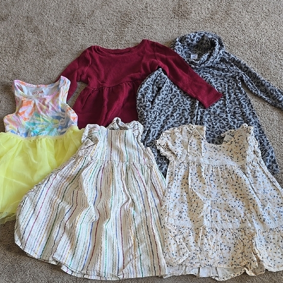 Toddler Girls 18-24 Month Size Bundle Of Dresses Old Navy And Cat&Jack - Picture 1 of 6